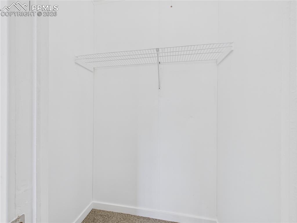 Image 30 of 36: Closet