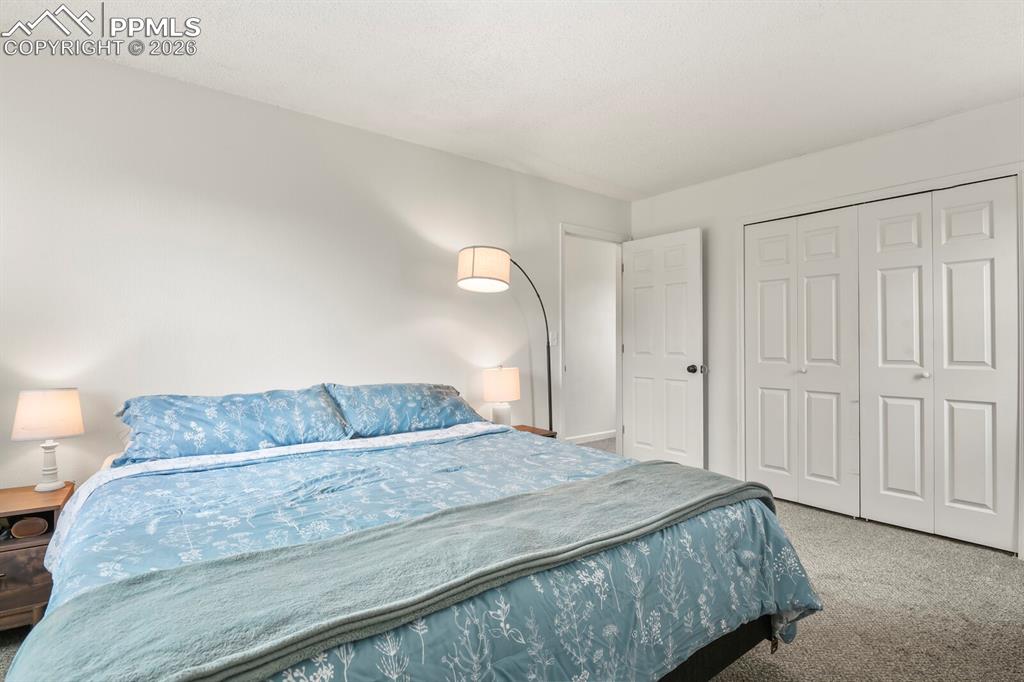 Image 13 of 26: Bedroom