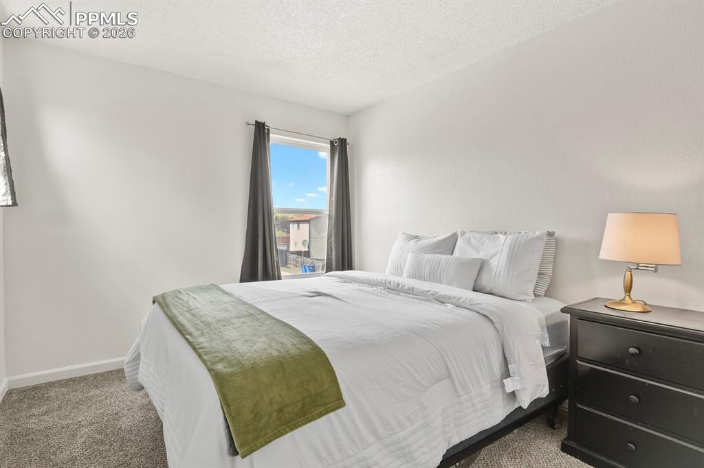 Image 15 of 26: Bedroom