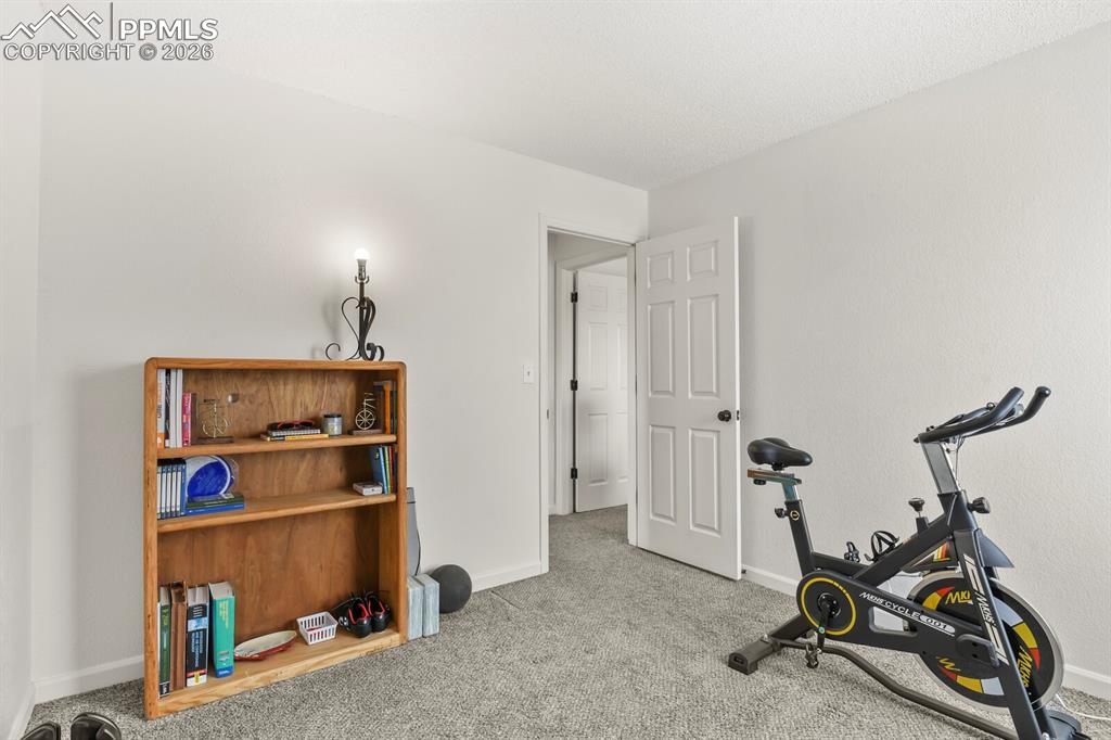 Image 18 of 26: Bedroom