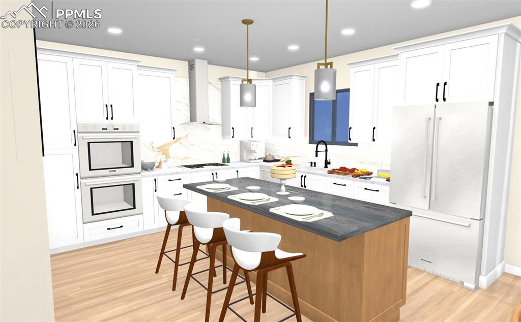 Image 3 of 19: Kitchen