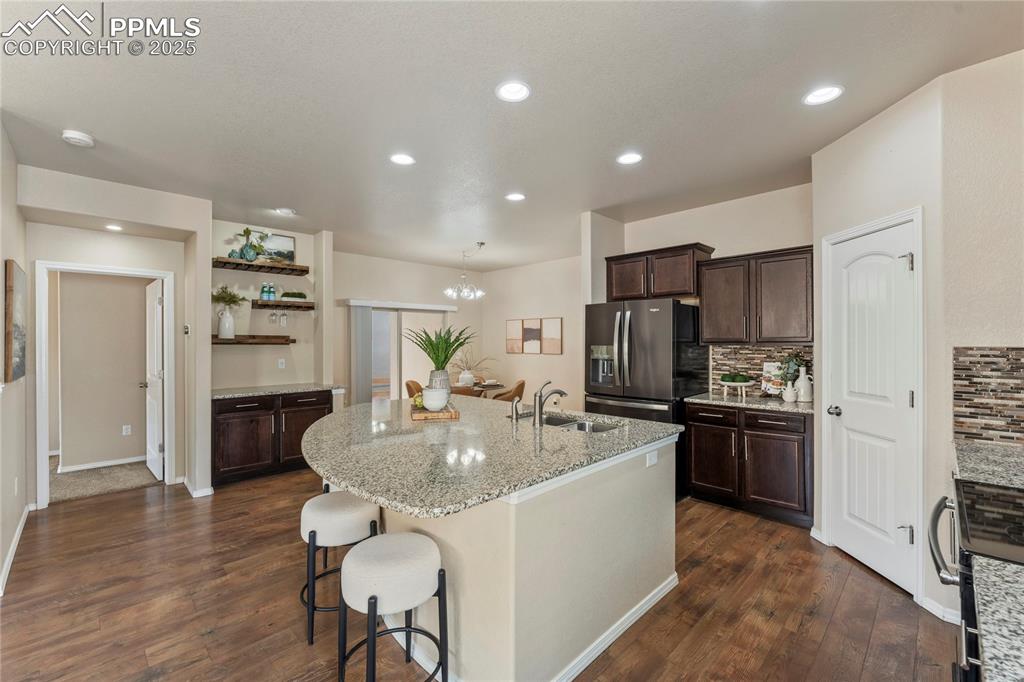 Image 4 of 14: Kitchen