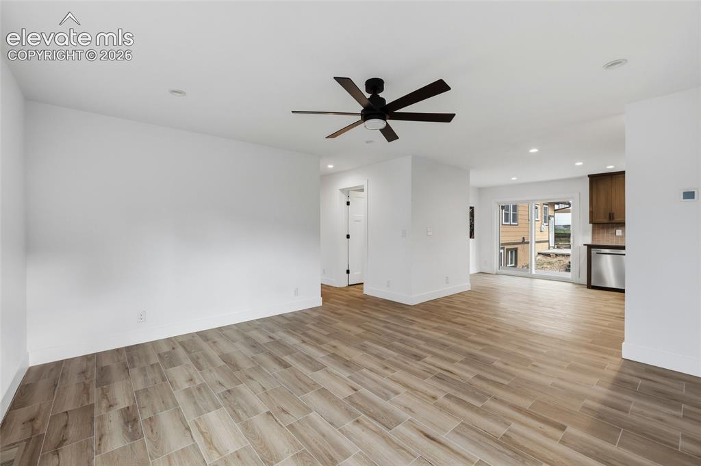 Image 16 of 28: Living Room