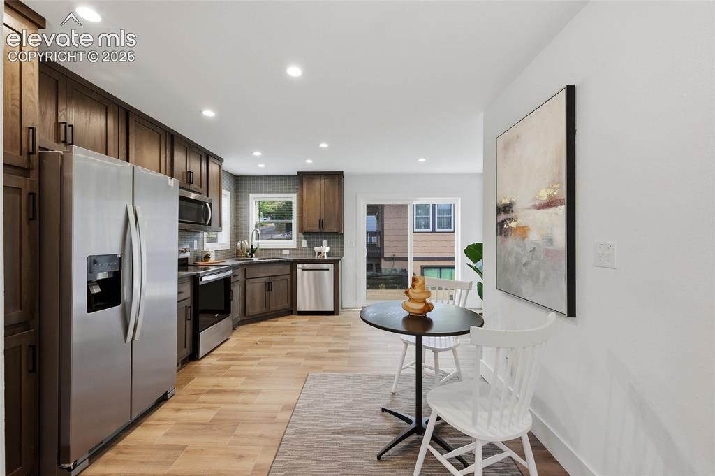 Image 6 of 28: Kitchen