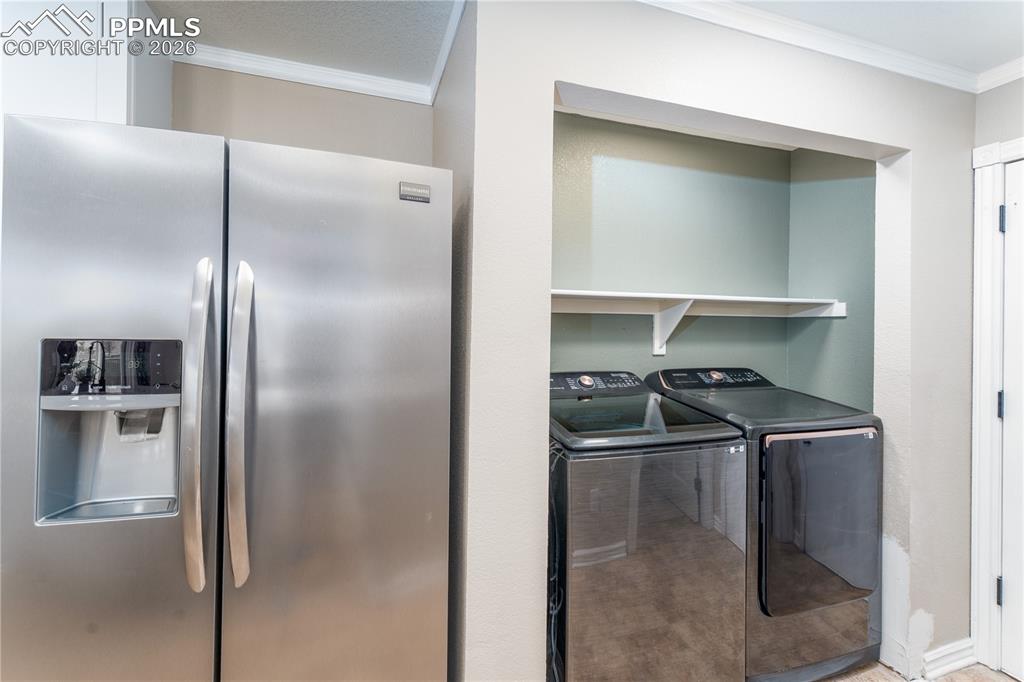 Image 7 of 44: Laundry