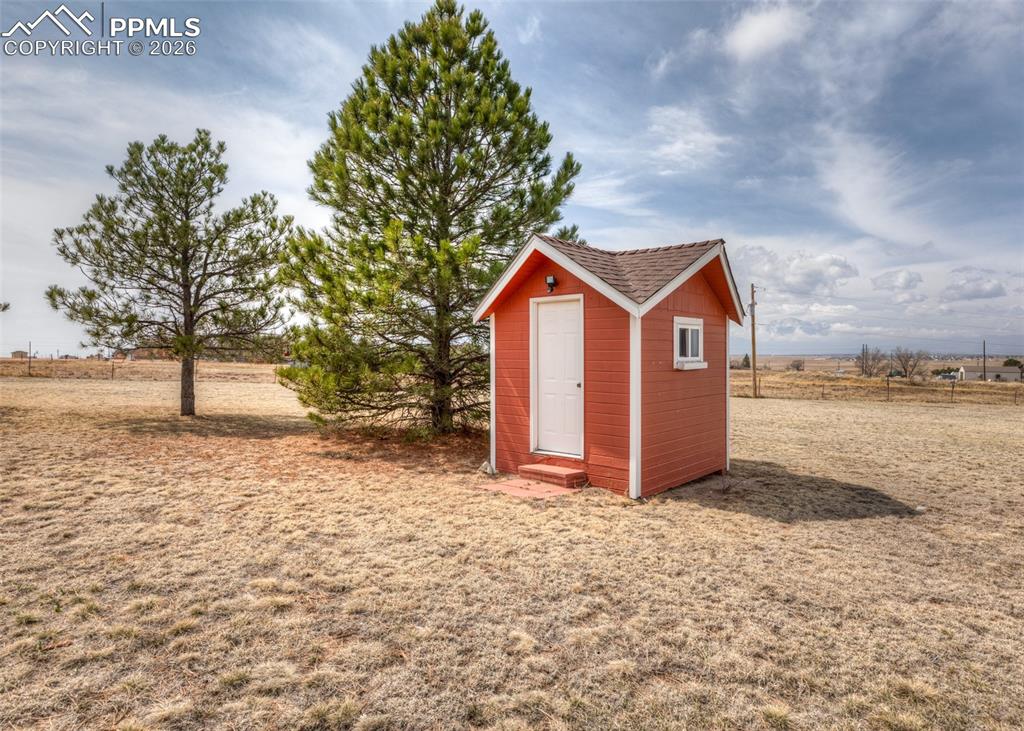 Image 35 of 47: View of shed