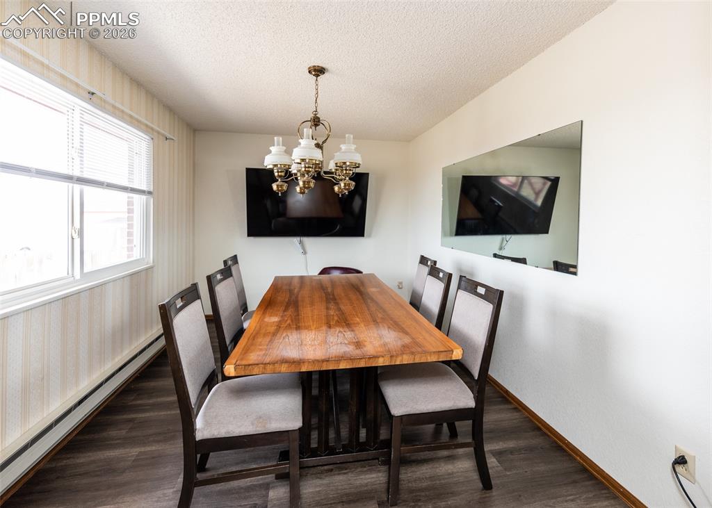 Image 9 of 47: Dining Room