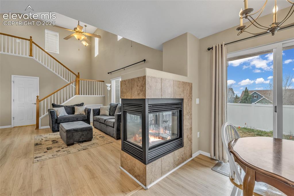 Image 10 of 30: Living Room