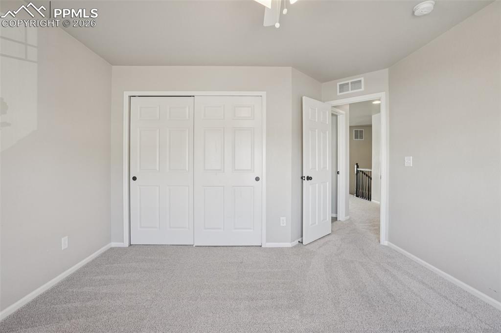 Image 34 of 45: Bedroom