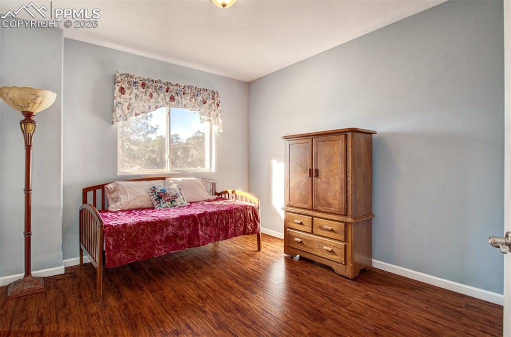 Image 11 of 31: Bedroom