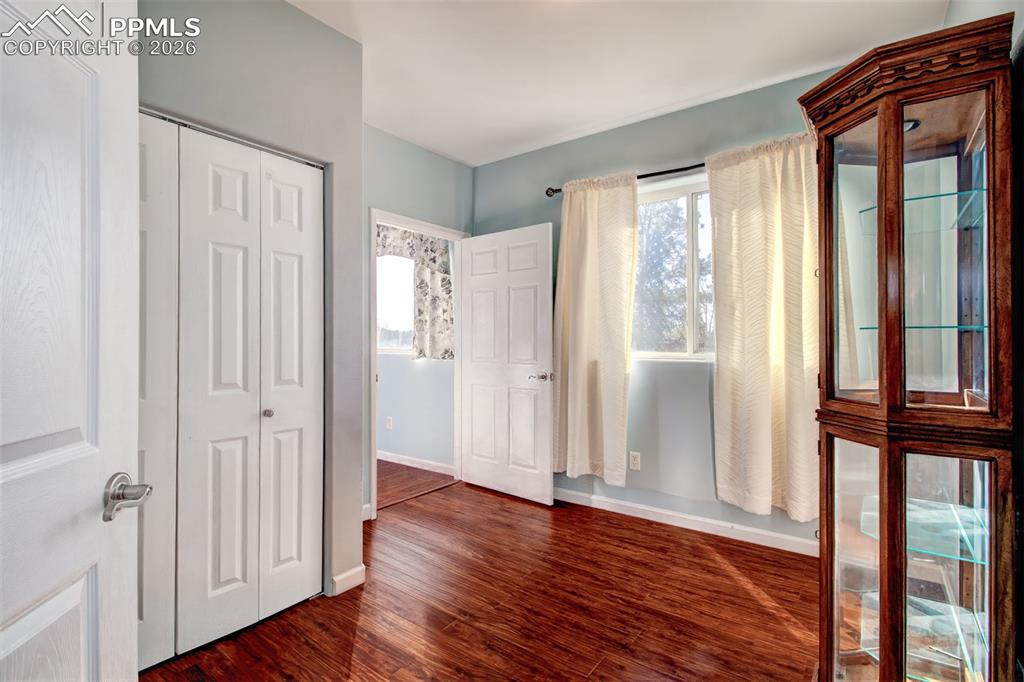 Image 12 of 31: Bedroom