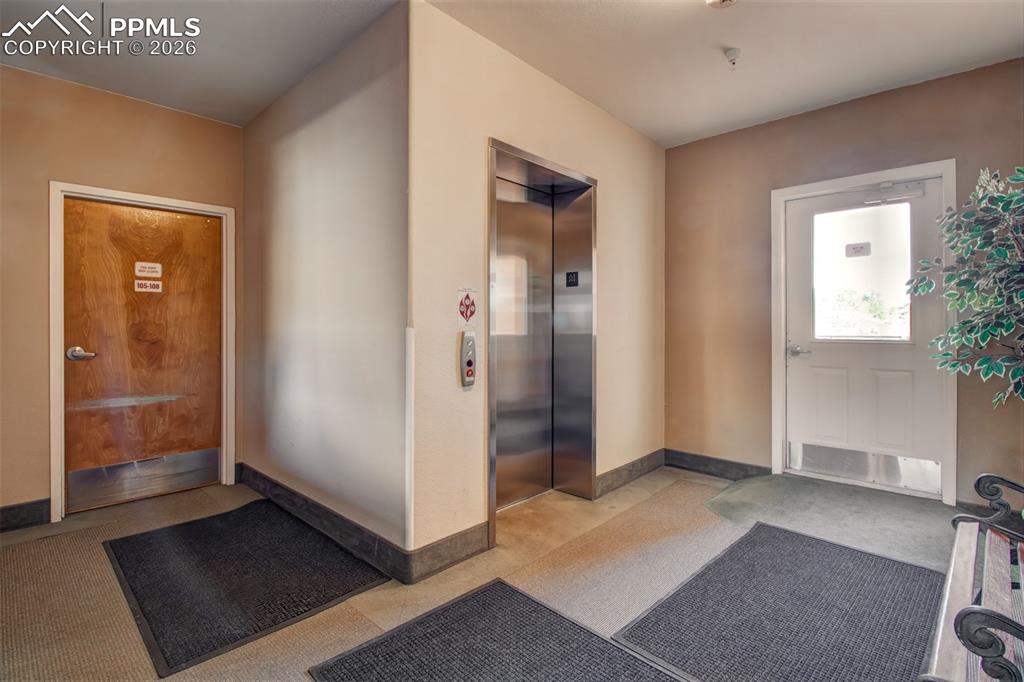 Image 23 of 31: Entry