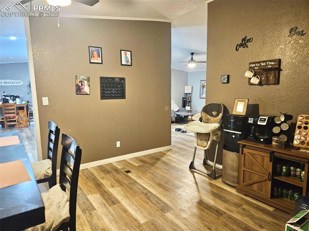 Image 8 of 19: Office