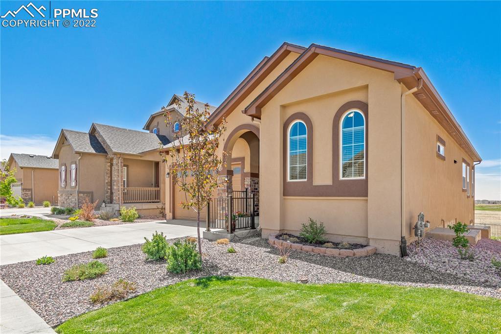 Listing 9599986, Image 2 of 29