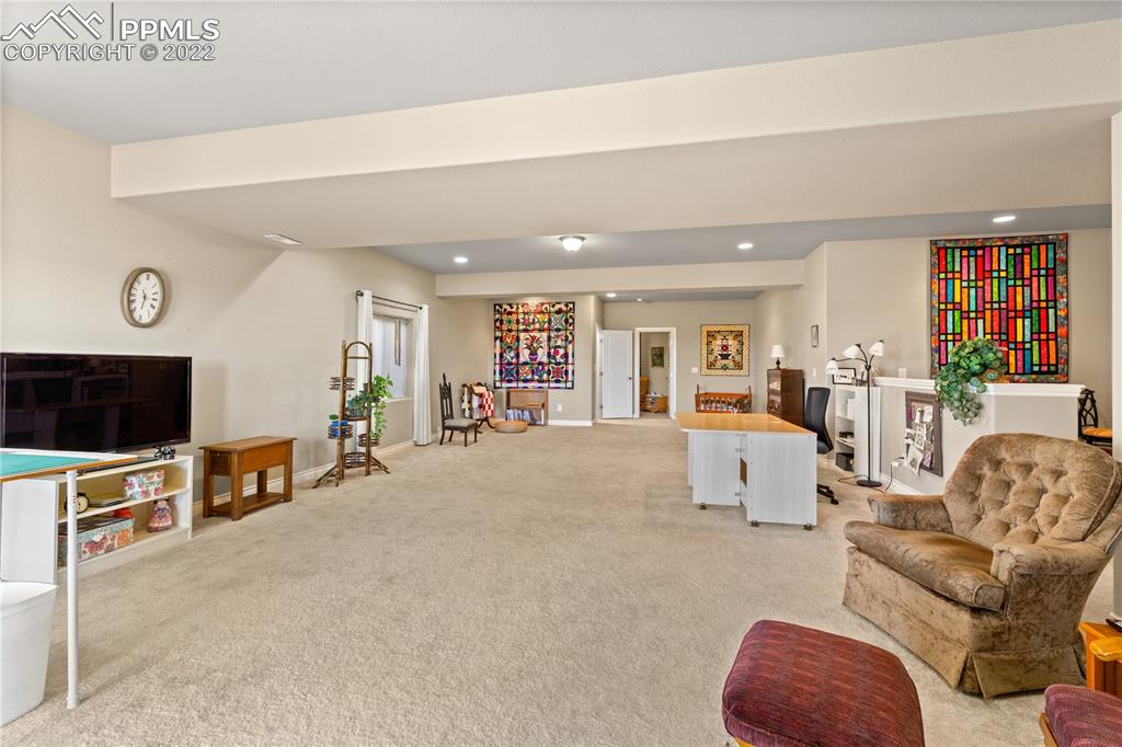Listing 9599986, Image 20 of 29