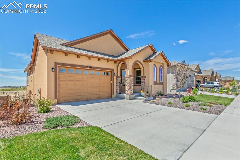 Listing 9599986, Image 3 of 29