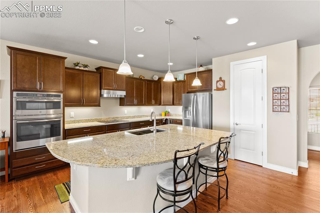 Listing 9599986, Image 6 of 29