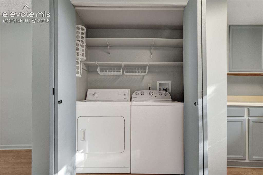 Image 9 of 23: Laundry room