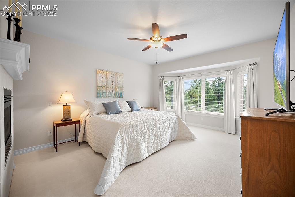 Image 20 of 50: Bedroom