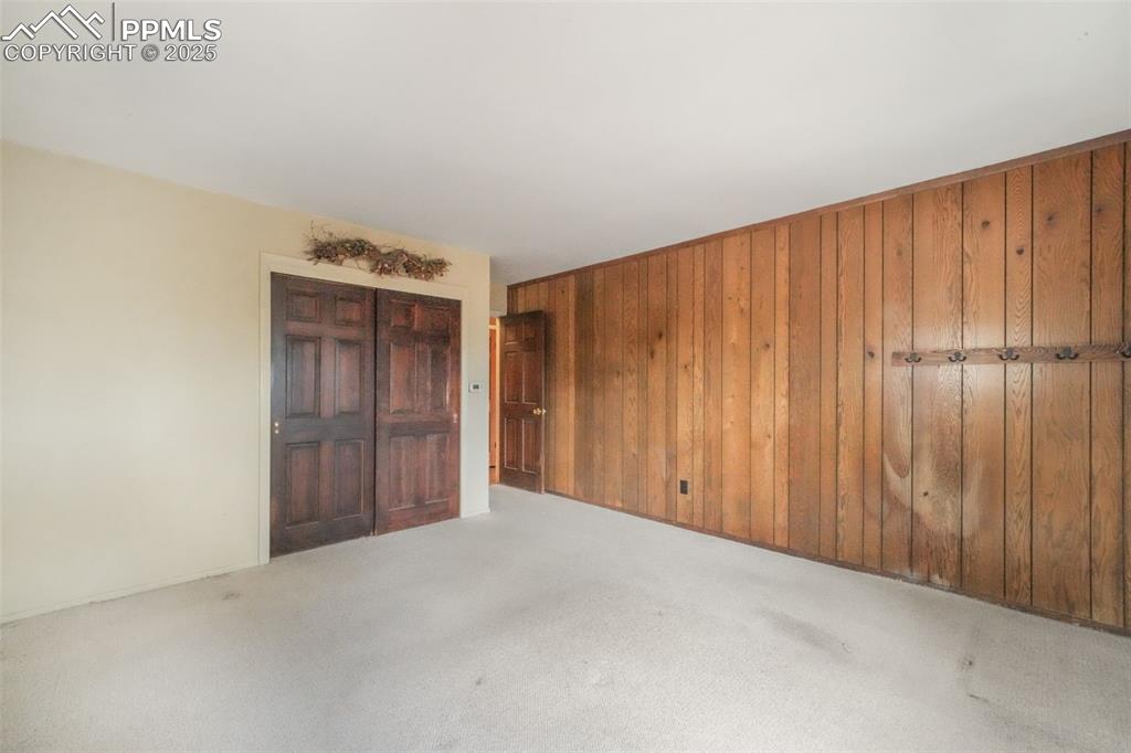 Image 16 of 50: Master Bedroom