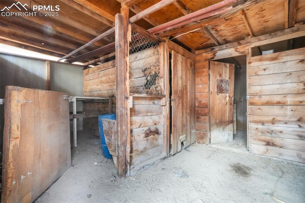 Image 42 of 50: Barn