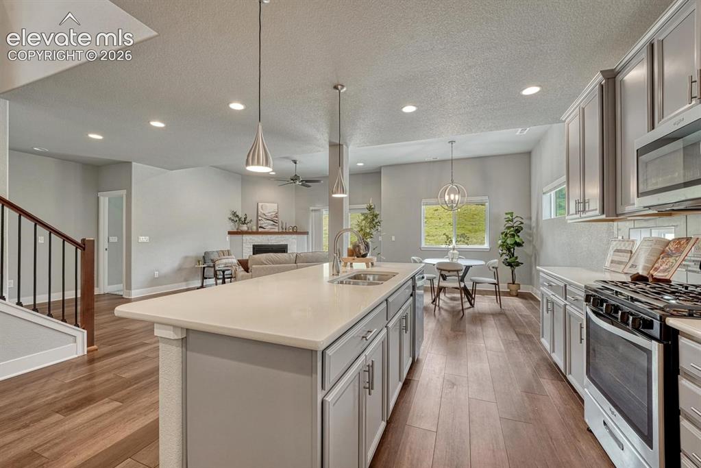 Image 6 of 48: Kitchen