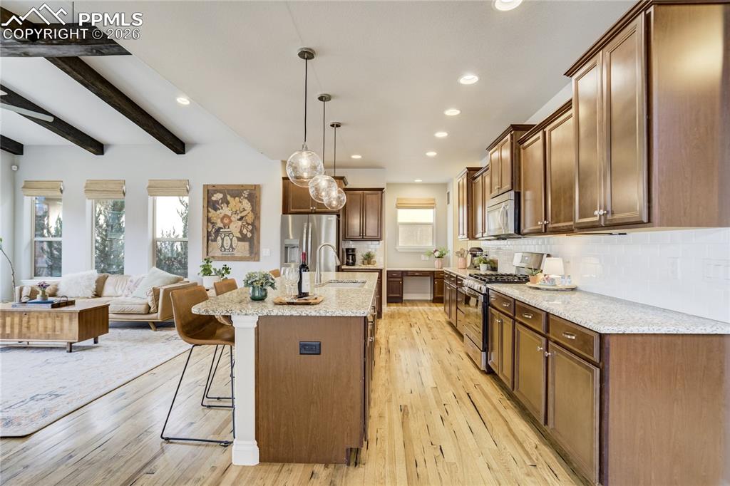 Image 12 of 49: Kitchen