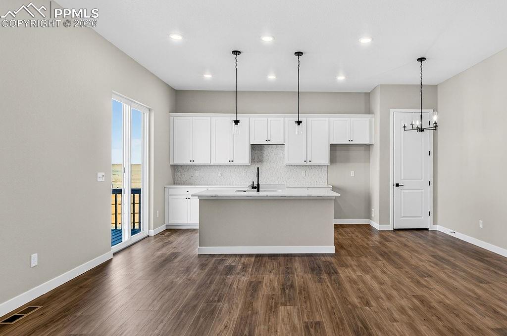 Image 5 of 34: Kitchen