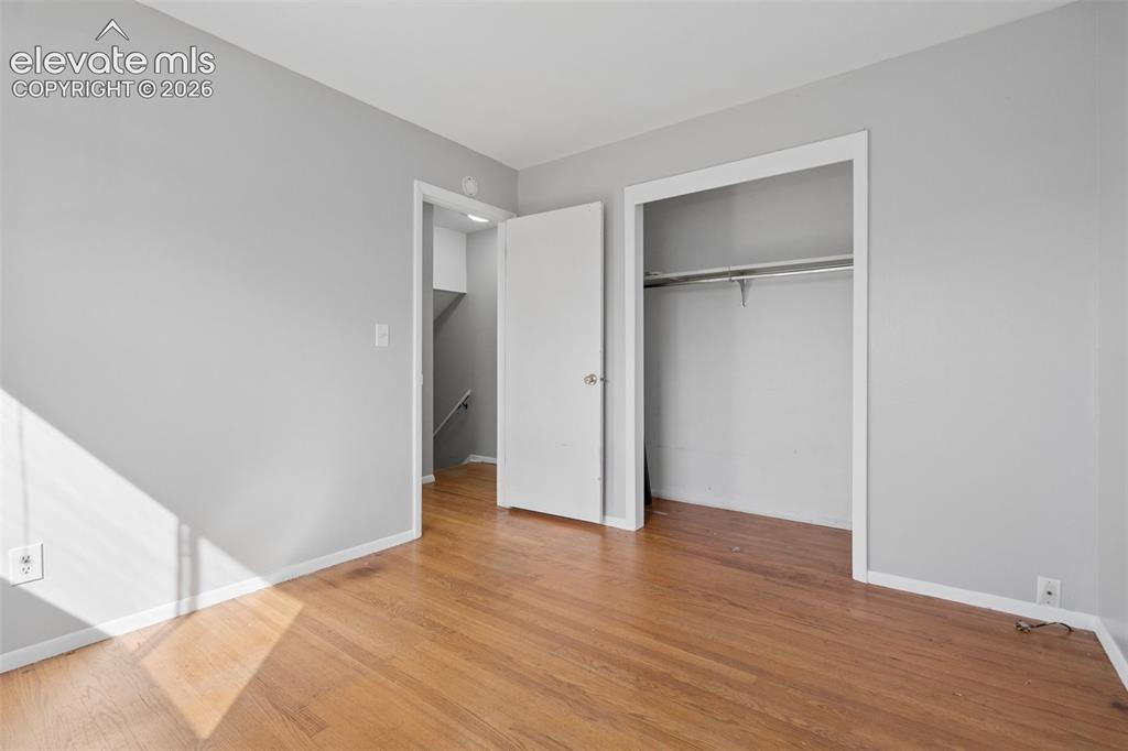 Image 13 of 30: Bedroom