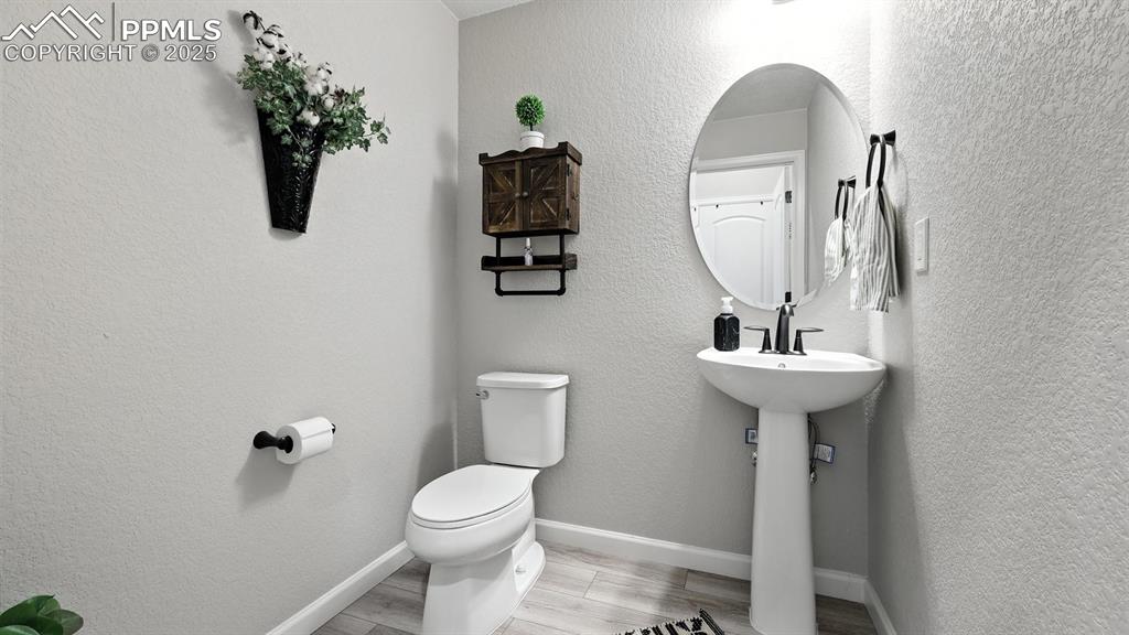 Image 12 of 39: Bathroom
