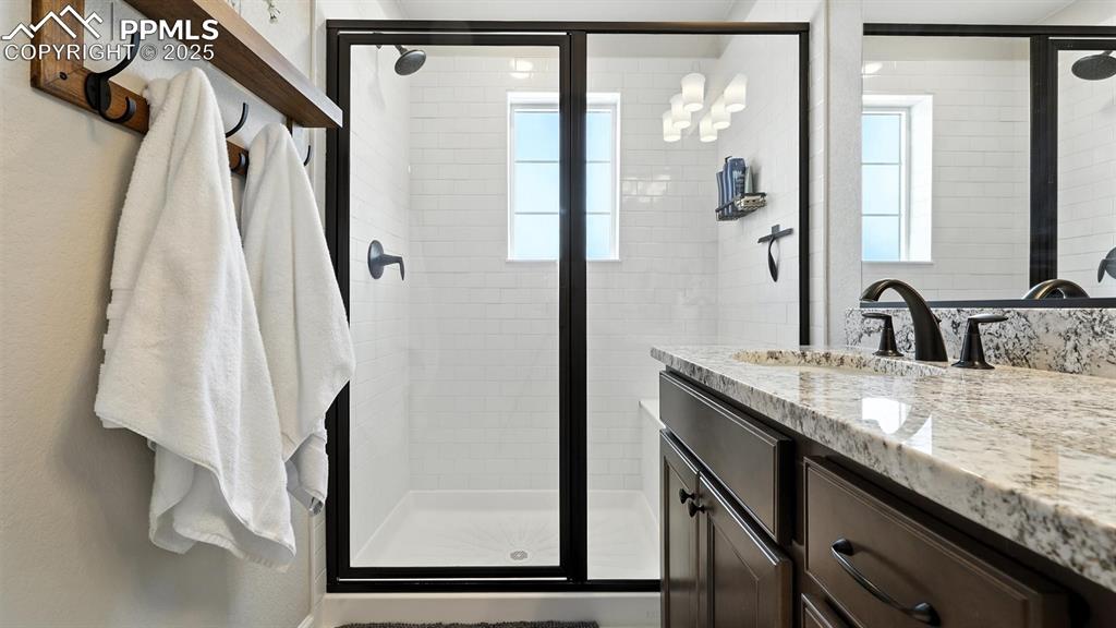 Image 13 of 39: Bathroom