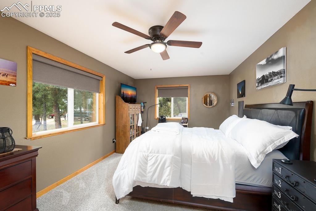 Image 13 of 30: Bedroom