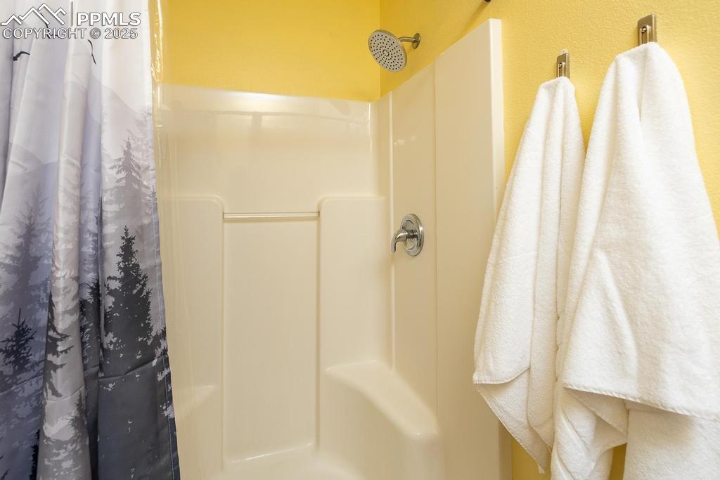 Image 17 of 30: Master Bathroom