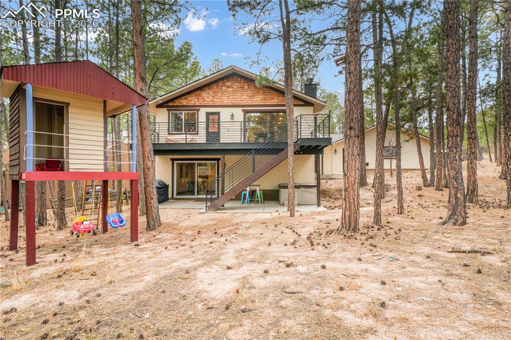 Image 45 of 50: Back of Structure