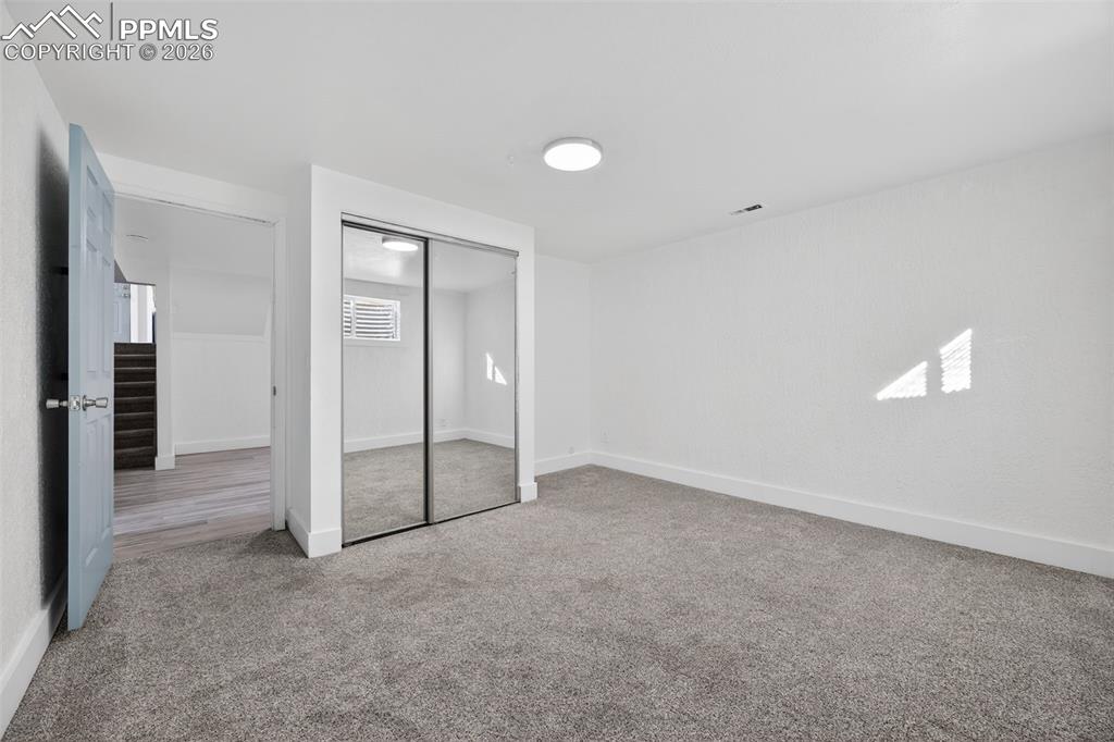 Image 43 of 50: Bedroom