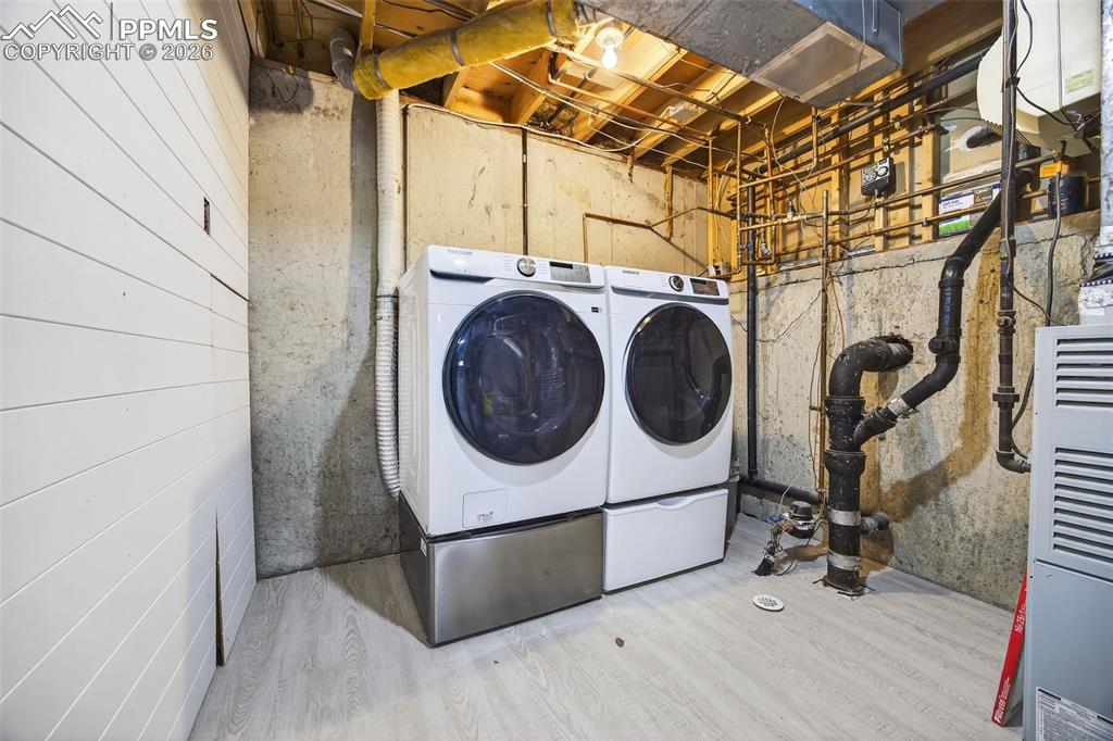 Image 49 of 50: Laundry