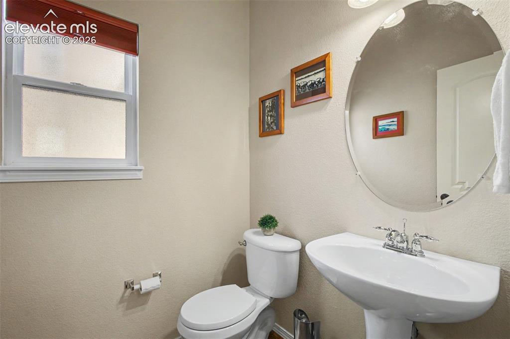 Image 11 of 39: Bathroom