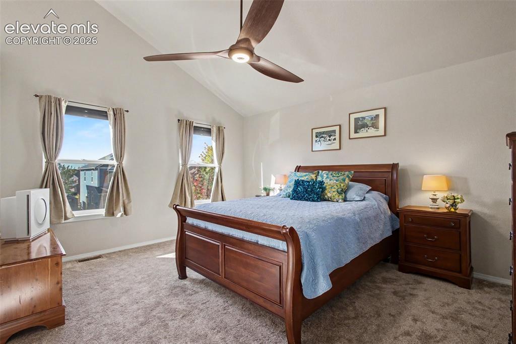 Image 12 of 39: Bedroom