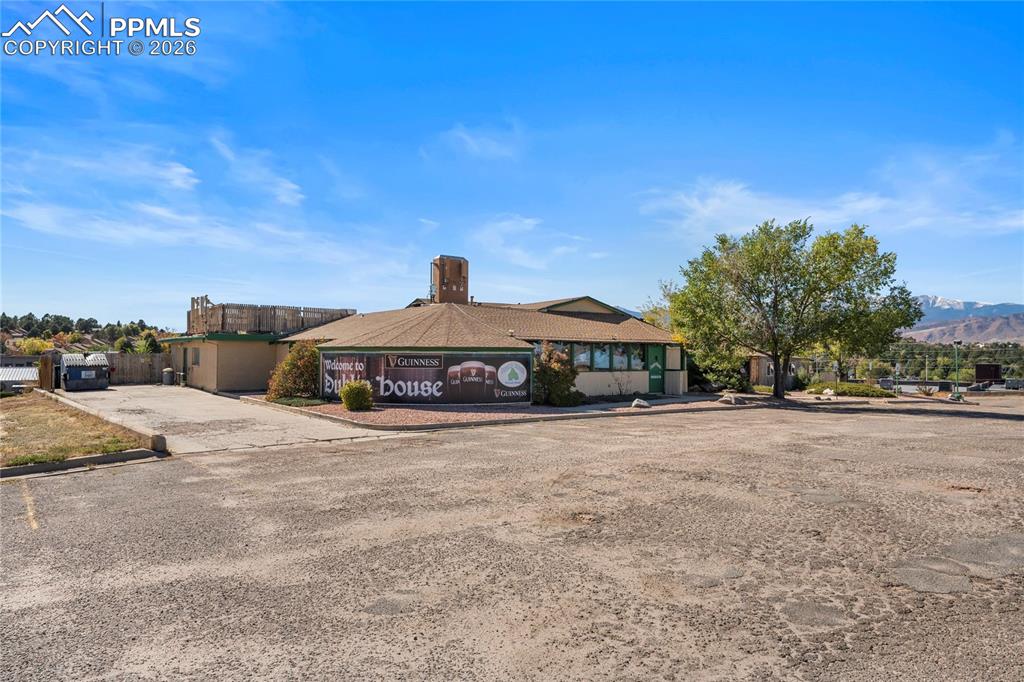 Image 4 of 25: Other