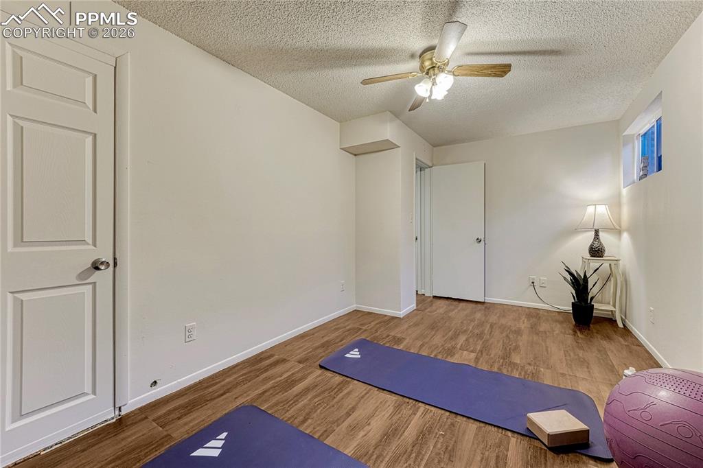 Image 43 of 50: Bedroom