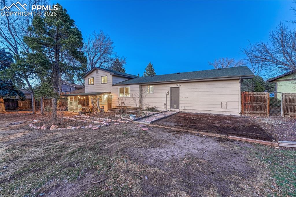 Image 45 of 50: Back of Structure