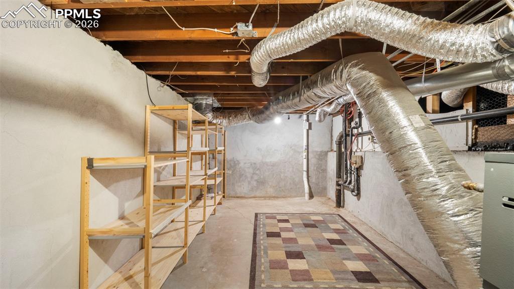 Image 17 of 32: Basement