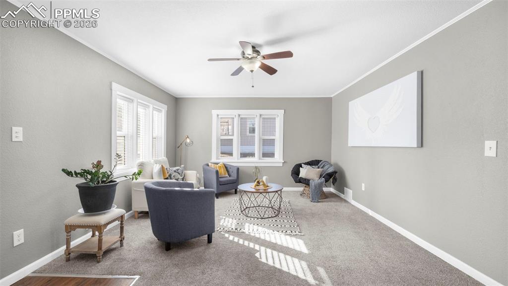 Image 5 of 32: Living Room