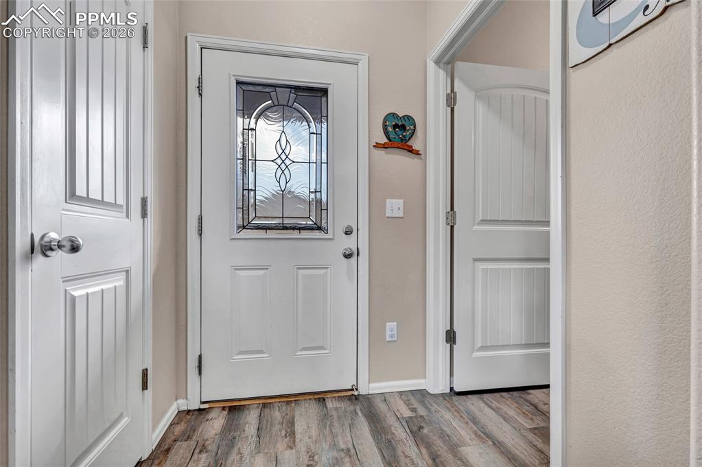 Image 32 of 38: Entry