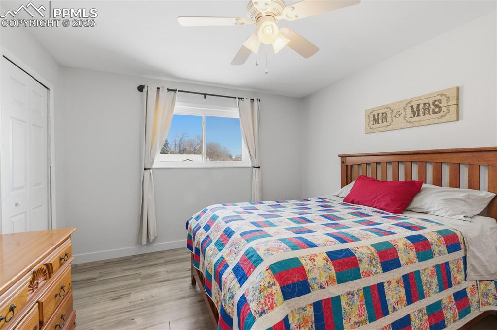 Image 15 of 37: Bedroom