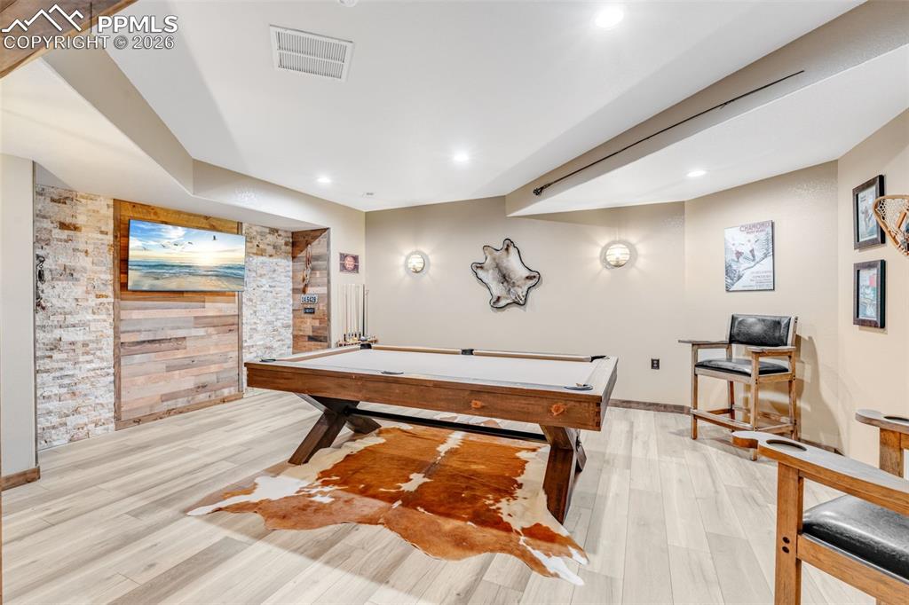 Image 40 of 50: Game Room