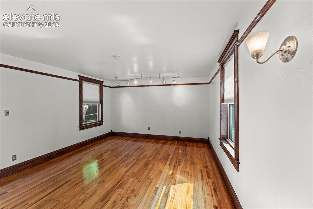 Image 20 of 47: Primary bedroom on main level