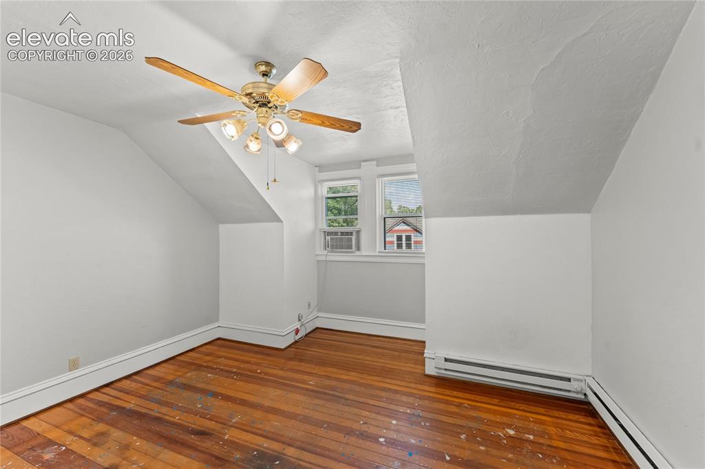 Image 39 of 47: Upstairs apartment includes full sized laundry