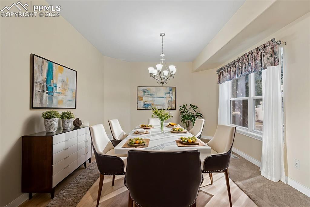 Image 10 of 38: Dining Area