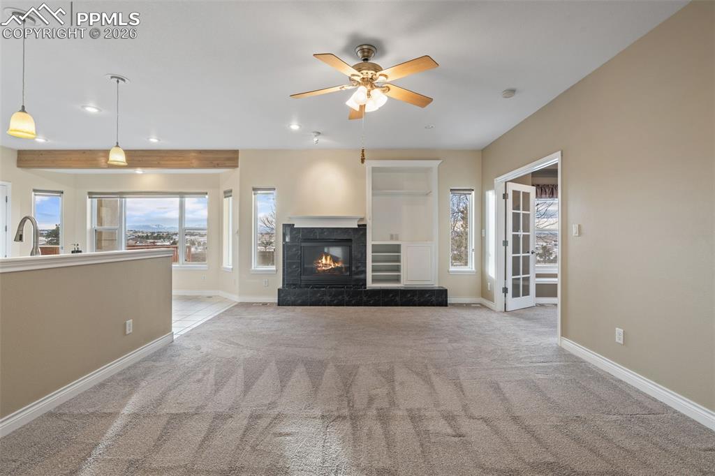 Image 20 of 38: Living Room